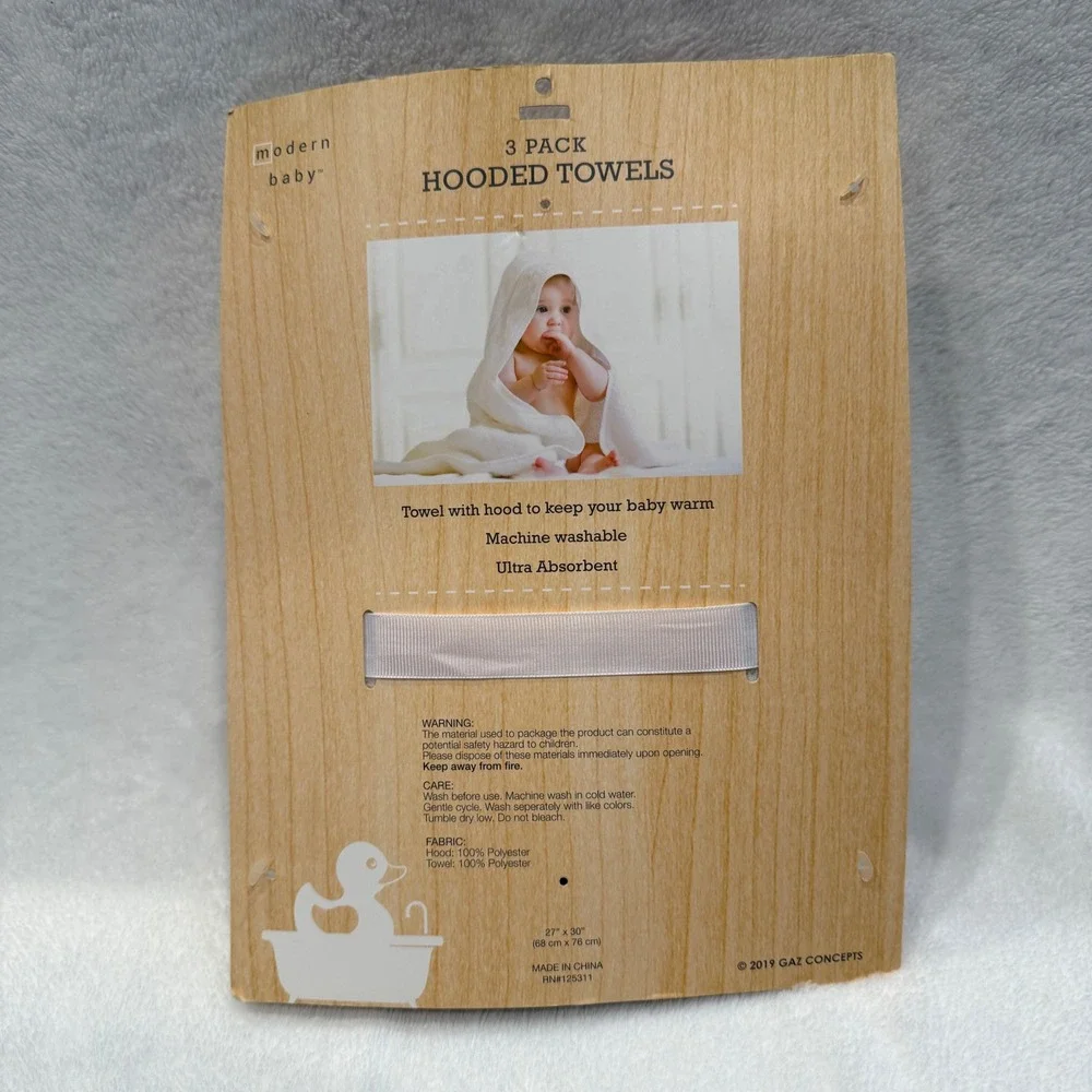 Modern Baby 2 Pack Hooded Towels Floral Polka Dot Pink White 27x30 NIB‎